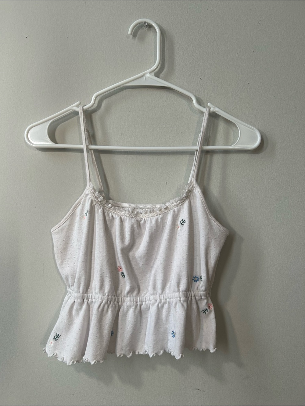 American Eagle Outfitters White Crop Top with Floral Accents